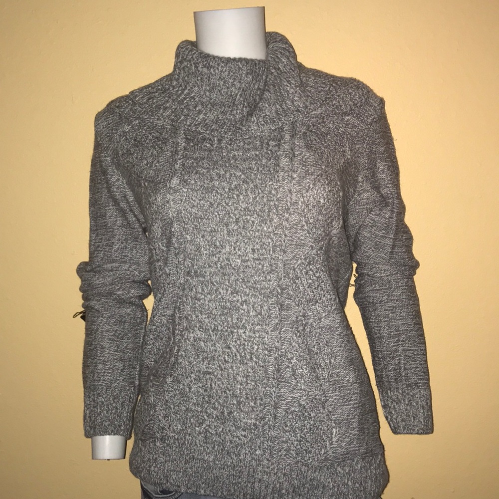 Gray sweater